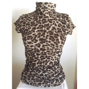 Kenneth Cole Fitted Top